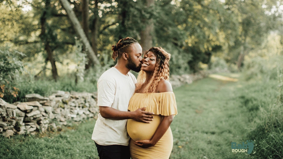 Maternity Shoot Pose