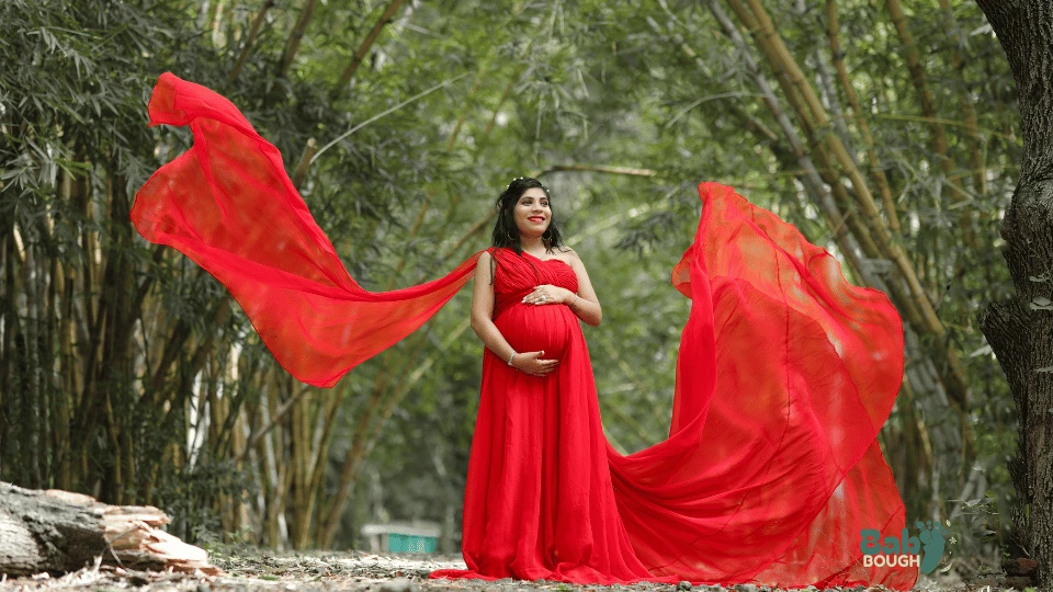 Maternity Shoot Pose